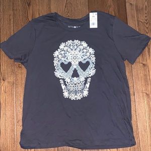 Skull T-Shirt NWT